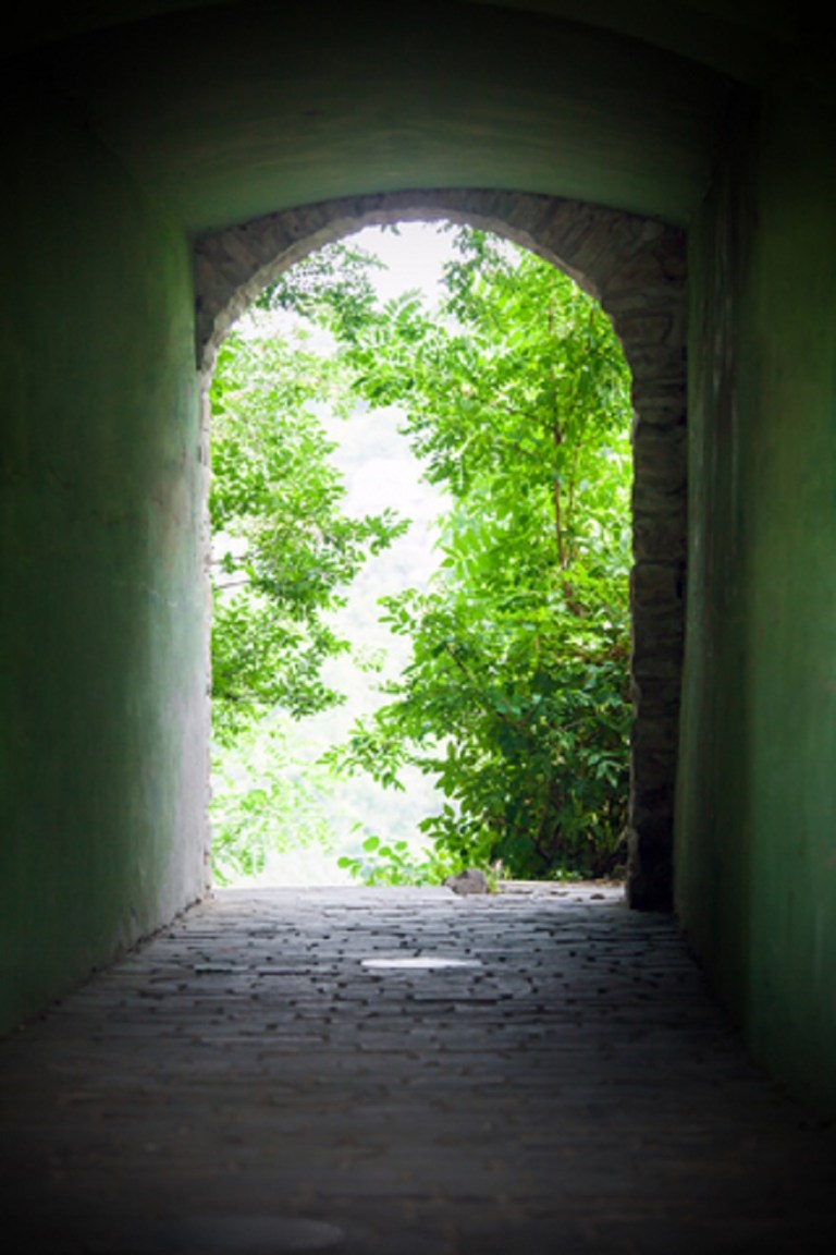 Old Tunnel © Icononiac.jpg